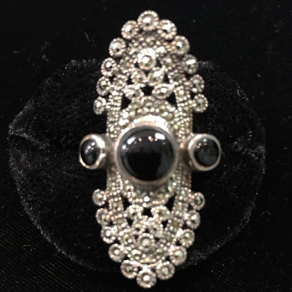 SILVER RING - Picture 2 of 3